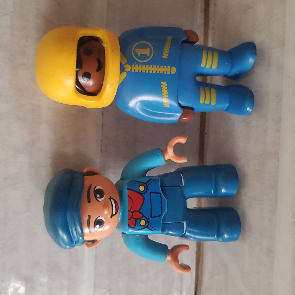 Kids Toy Figurine Set  Of 6- Blue, Yellow, Red - Picture 10 of 15